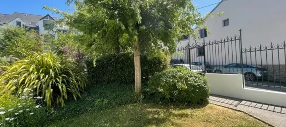 52m² Office in Vannes, France No. 290122 8