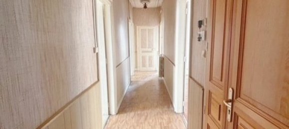 4-salle Appartement à Épinal, France No. 55831 14