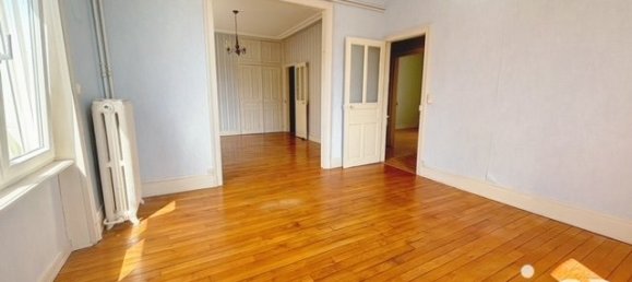 4-salle Appartement à Épinal, France No. 55831 21