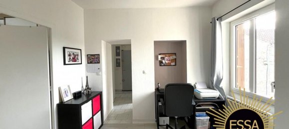 2 chambres Appartement à Chavenay, France No. 327969 4