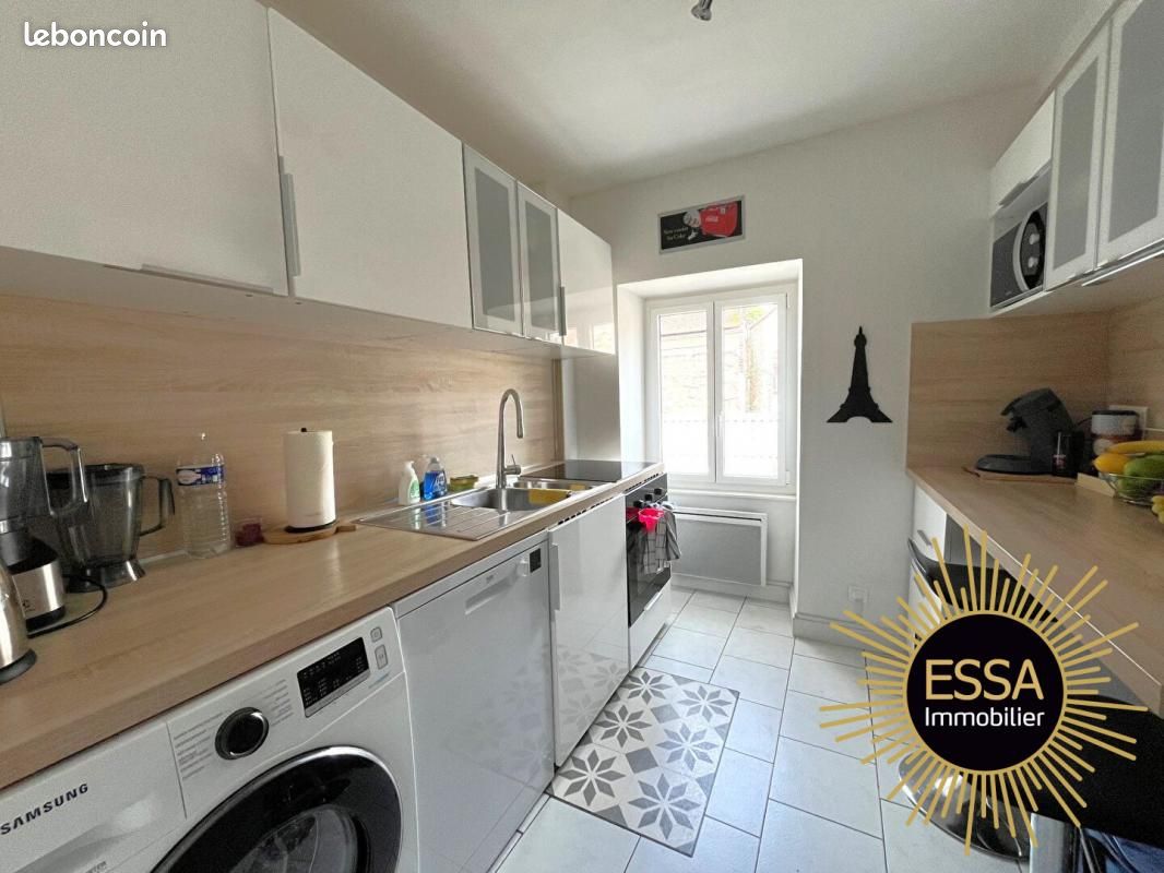 2 chambres Appartement à Chavenay, France No. 327969