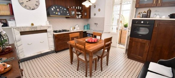 4 rooms Apartment in Seravezza, Italy No. 119163 3