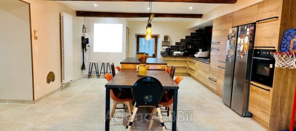 Casa de 6 habitaciónes en Cuinzier, France No. 269080 4