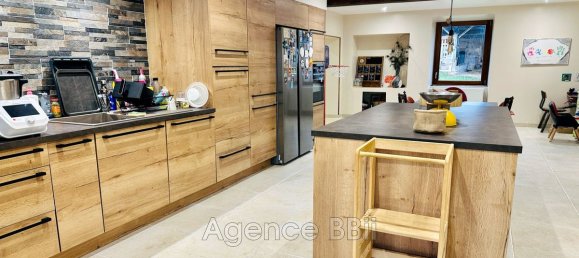 Casa de 6 habitaciónes en Cuinzier, France No. 269080 2