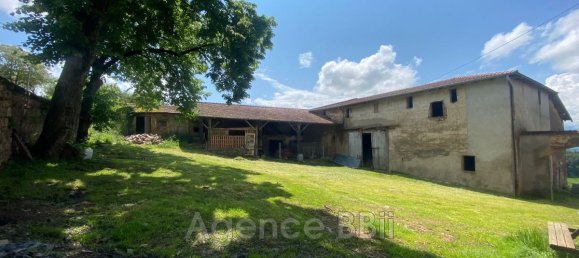 Casa de 6 habitaciónes en Cuinzier, France No. 269080 13