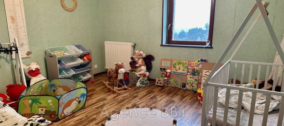 Casa de 6 habitaciónes en Cuinzier, France No. 269080 10