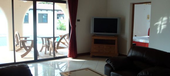 5 bedrooms Cafe / restaurant in Pattaya, Thailand No. 4058 10