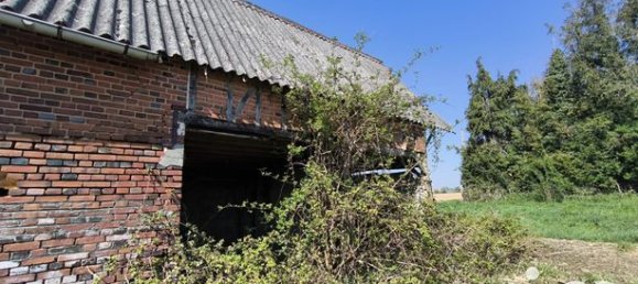  Parking in Eure, France No. 359319 3