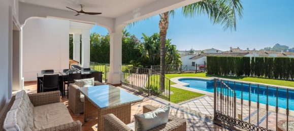 4 bedrooms Villa in Benahavis, Spain No. 4771 10