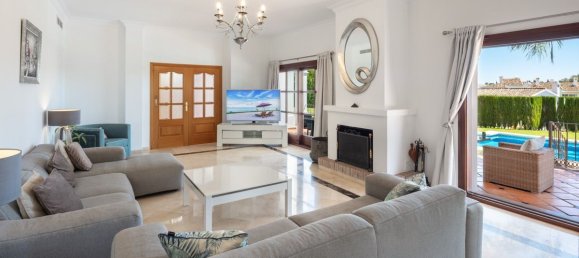 4 bedrooms Villa in Benahavis, Spain No. 4771 12
