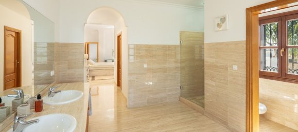 4 bedrooms Villa in Benahavis, Spain No. 4771 19