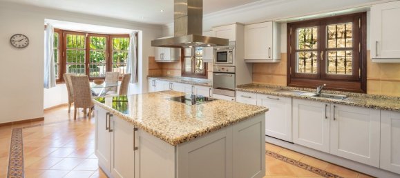 4 bedrooms Villa in Benahavis, Spain No. 4771 15