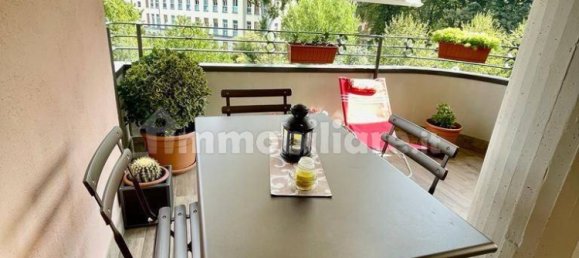 Квартира с 2 спальнями в Баранцате, Италия № 379914 11