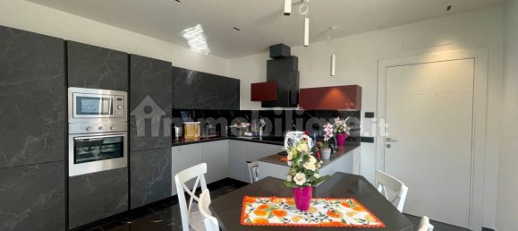 Villa de 3 dormitorios en Valsolda, Italy No. 307856 8