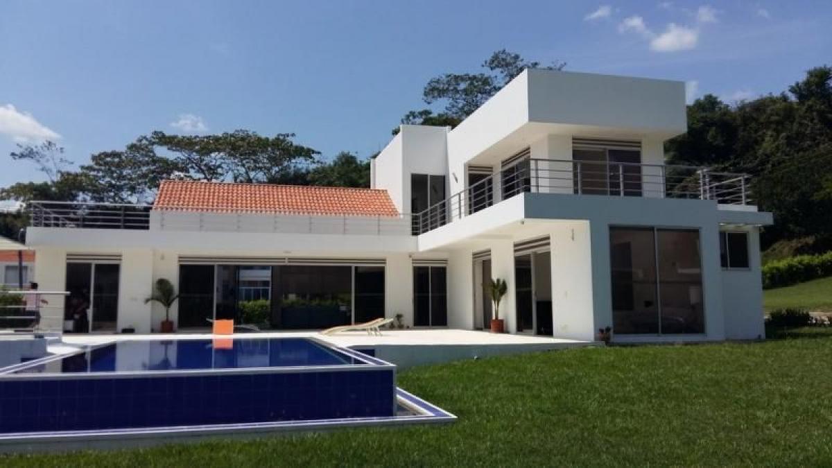 4 bedrooms House in Tolima, Colombia No. 4306