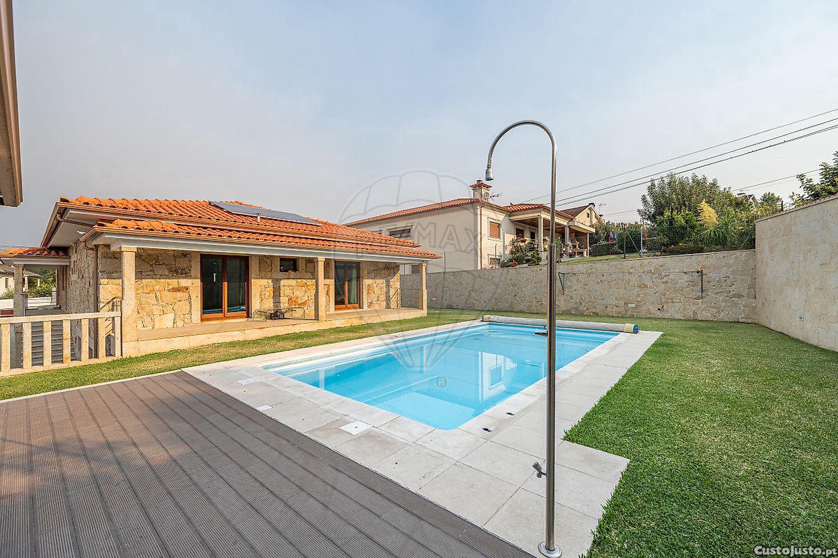 4 غرف نوم منزل في Freiriz, Portugal رقم 177330