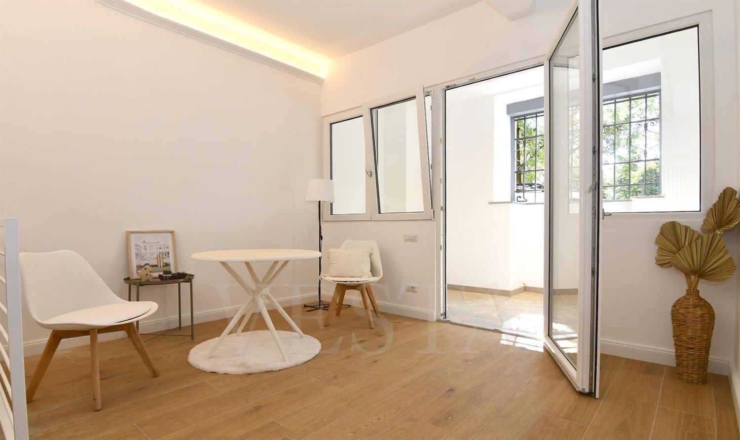 2 Schlafzimmer Wohnung in Milan, Italy, Nr. 366467