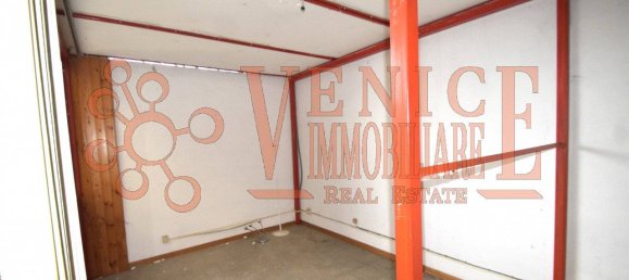 530m² Warehouse in Martellago, Italy No. 317716 10