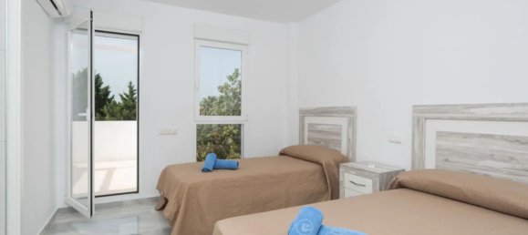 Moradia em banda T4 em Estepona, Spain N.º 140292 3