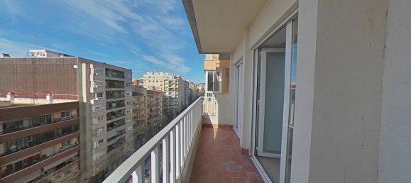 4 bedrooms Apartment in Reus, Spain No. 149603 3