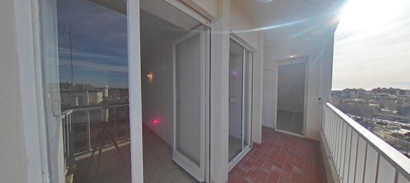 4 bedrooms Apartment in Reus, Spain No. 149603 2