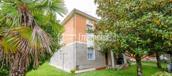 5 rooms Apartment in Medicina, Italy No. 137994 28