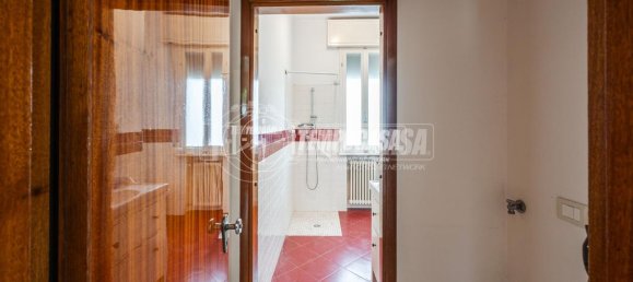 5 rooms Apartment in Medicina, Italy No. 137994 15