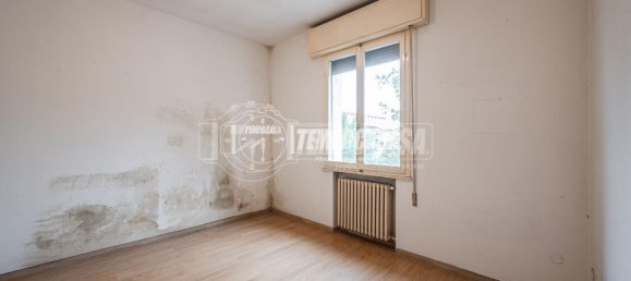 5 rooms Apartment in Medicina, Italy No. 137994 9