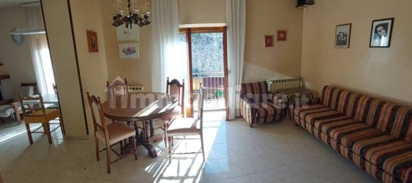 Квартира с 3 спальнями в Сполето, Италия № 1854 12