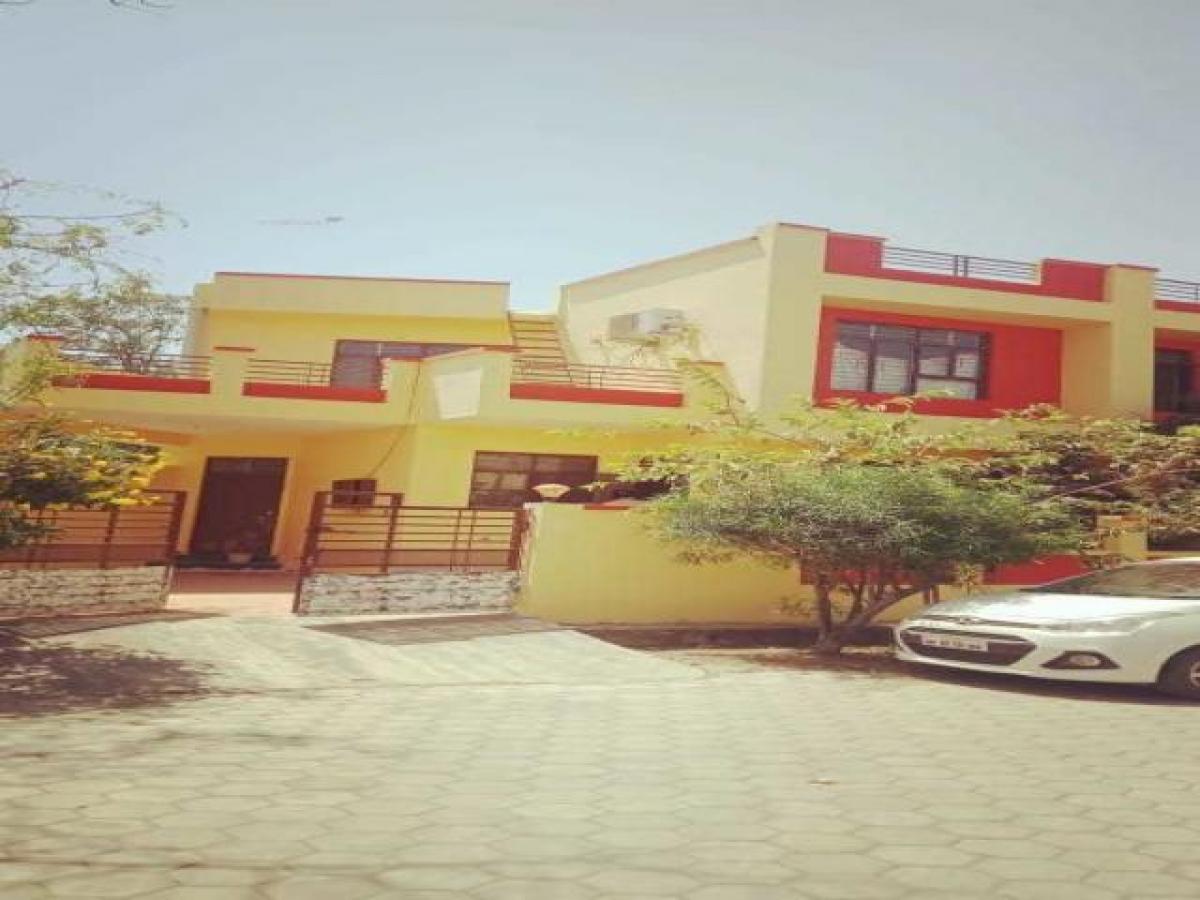 3 bedrooms House in Bhopal, India No. 8886