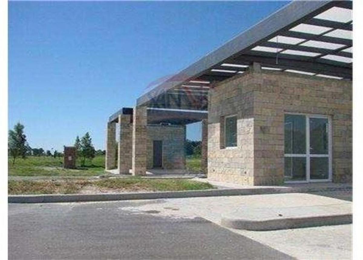 3 bedrooms House in Escobar, Argentina No. 72284