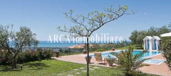 20 bedrooms Villa in Massarosa, Italy No. 317194 12
