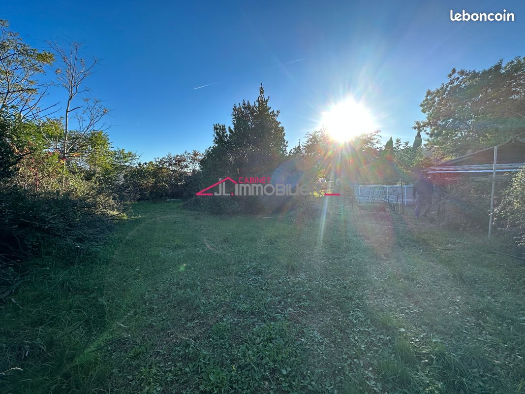  قطعة أرض في Cornas, France 773متر مربع رقم 107563