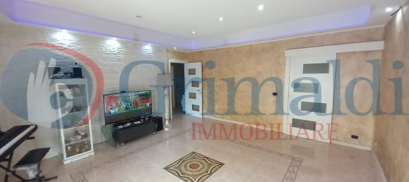 Apartamento de 2 dormitorios en Trani, Italy No. 326752 2