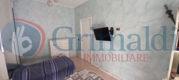 Apartamento de 2 dormitorios en Trani, Italy No. 326752 8