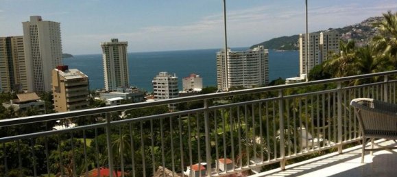Apartamento de 3 dormitorios en Acapulco de Juárez, Mexico No. 156842 2