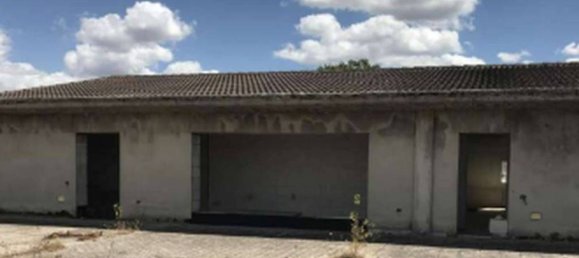 1087m² Commercial property in Pago Veiano, Italy No. 320594 3