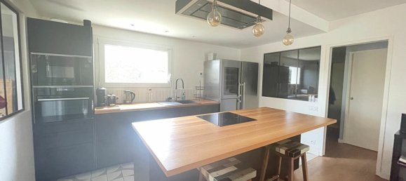 5 bedrooms House in La Meziere, France No. 50003 5