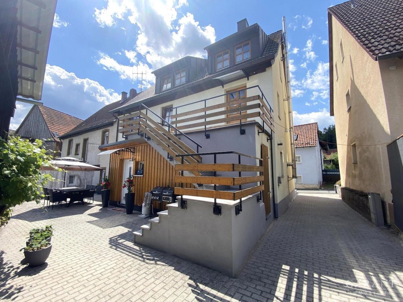 6 rooms Townhouse in Bayreuth, Germany No. 223499