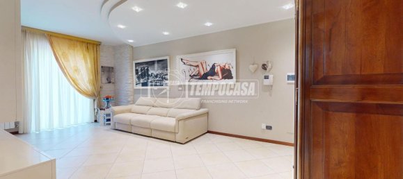 3-Zimmer Wohnung in Bari, Italy, Nr. 14806 2