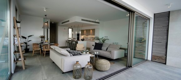 3 bedrooms Villa in Paralimni, Cyprus No. 5651 2