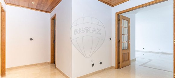 3 bedrooms Apartment in Cascais, Portugal No. 96069 4