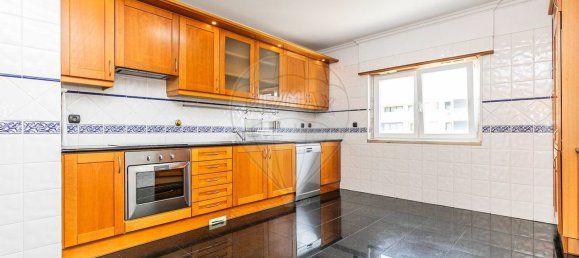 3 bedrooms Apartment in Cascais, Portugal No. 96069 11