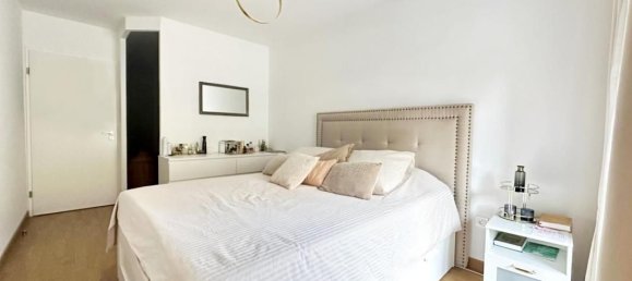 Квартира с 3 спальнями в Буживаль, Франция № 169061 5