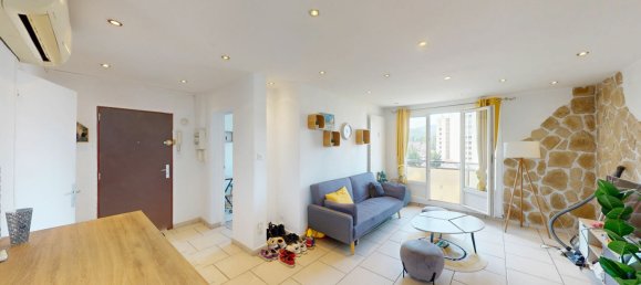 3 bedrooms Apartment in Saint-Martin-d'Heres, France No. 355406 4