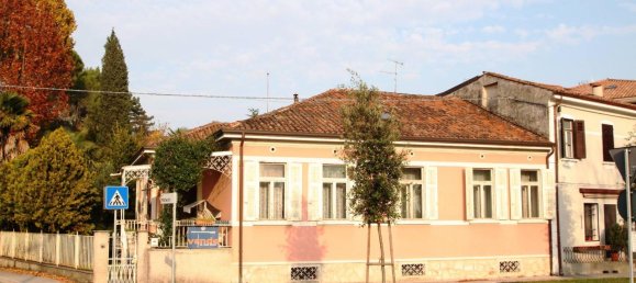 6-Zimmer Haus in Gorizia, Italy, Nr. 113688 2