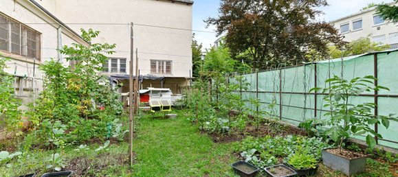 21 room Building in Stuttgart, Germany No. 256161 10