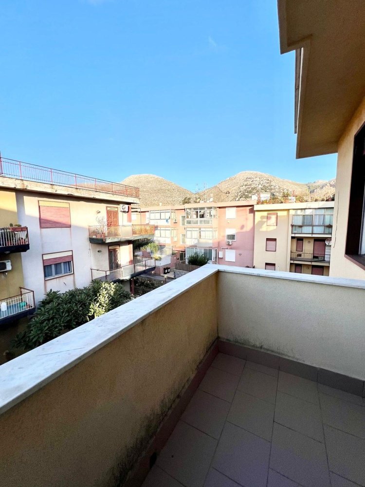 4 غرف نوم شقة في Palermo, Italy رقم 363676