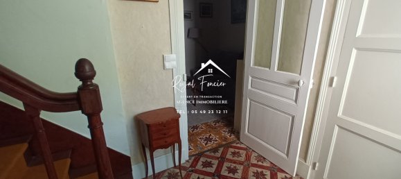 4 bedrooms House in Le Petit-Pressigny, France No. 89742 10