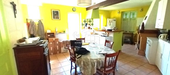 4 bedrooms House in Le Petit-Pressigny, France No. 89742 5